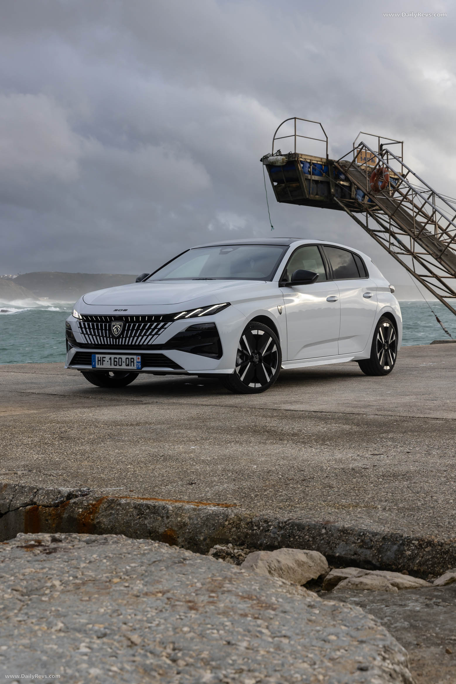 2026 Peugeot 308 GT Hyrbrid Front View