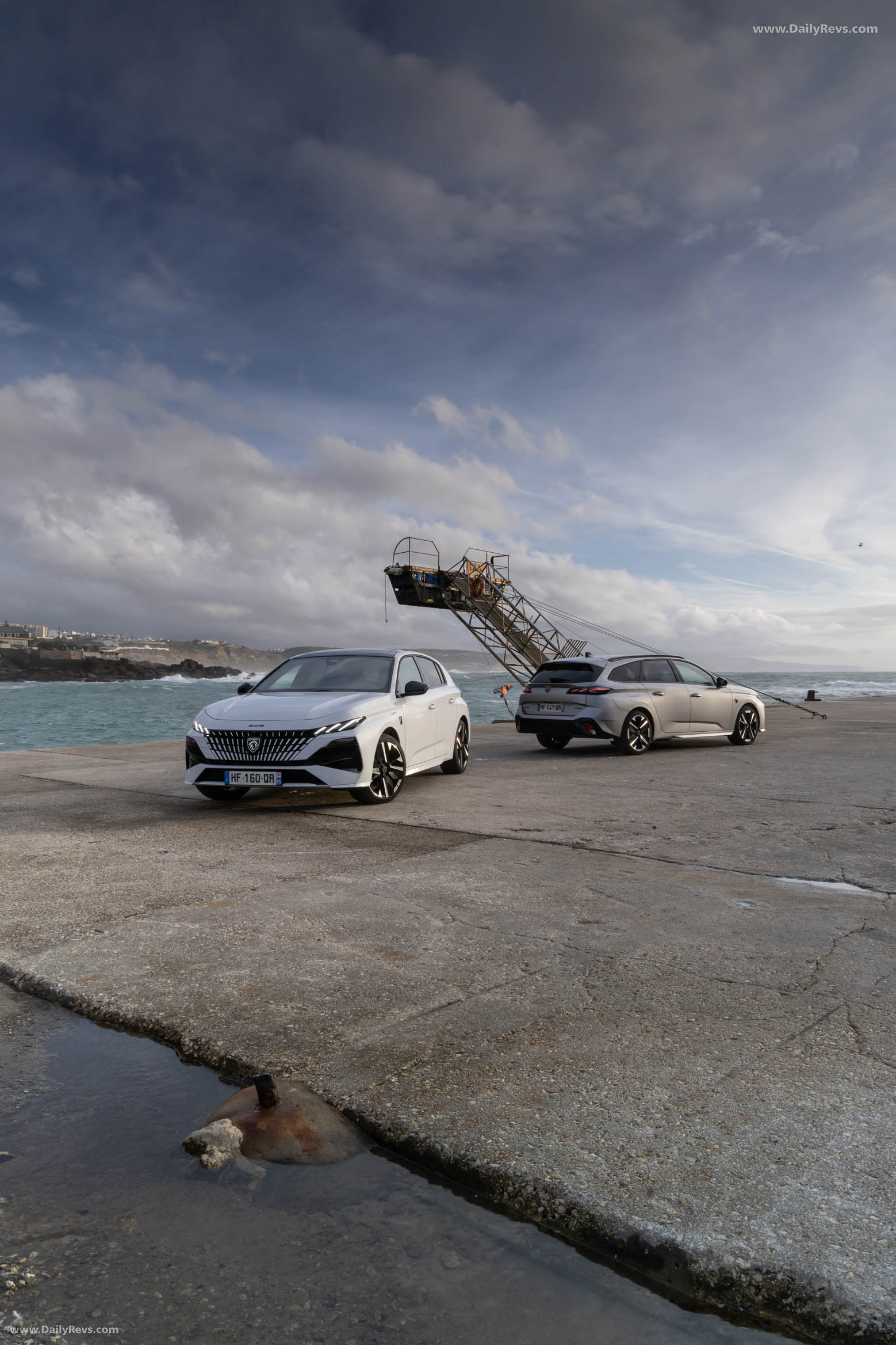 2026 Peugeot 308 GT Hyrbrid Front View