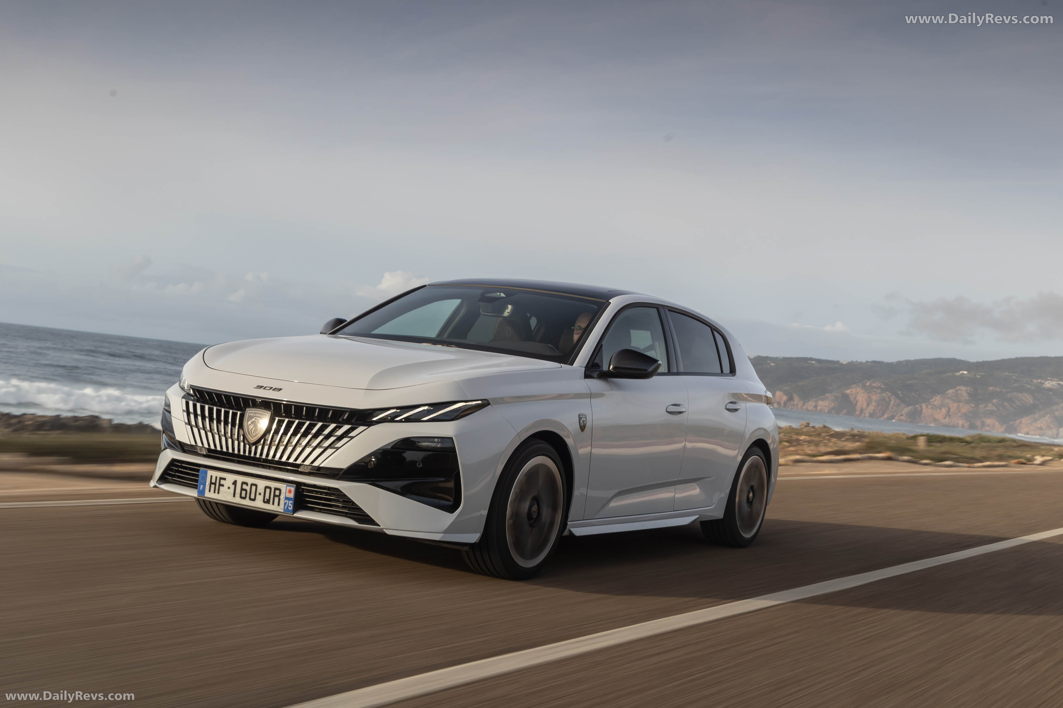 2026 Peugeot 308 GT Hyrbrid Front View