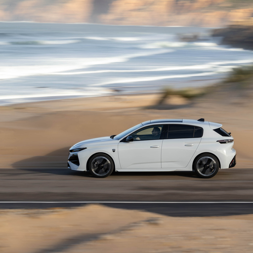 2026 Peugeot 308 GT Hyrbrid Side View