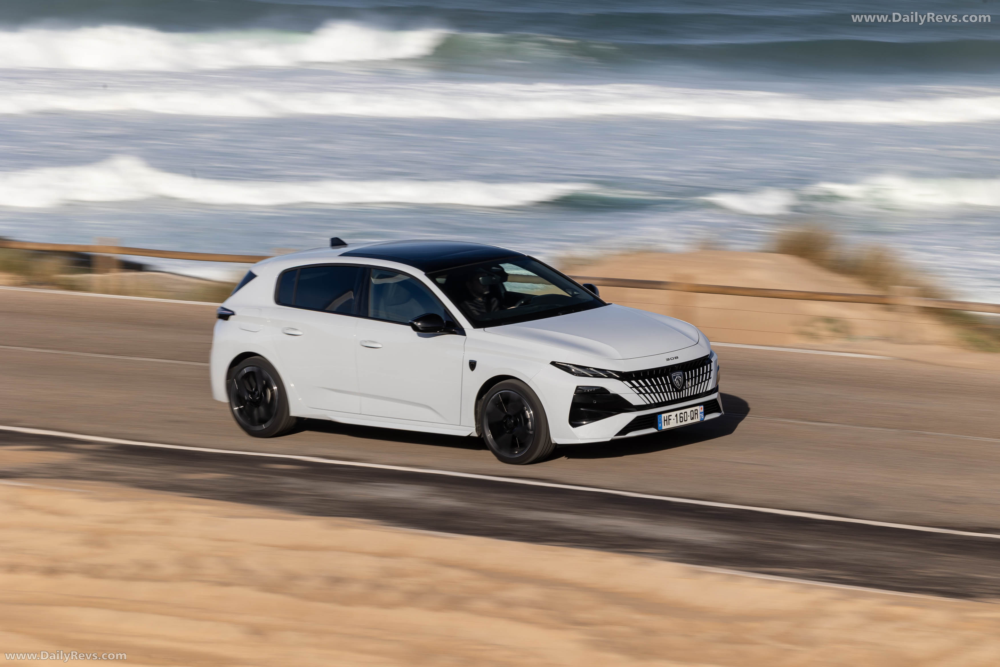 2026 Peugeot 308 GT Hyrbrid Top View