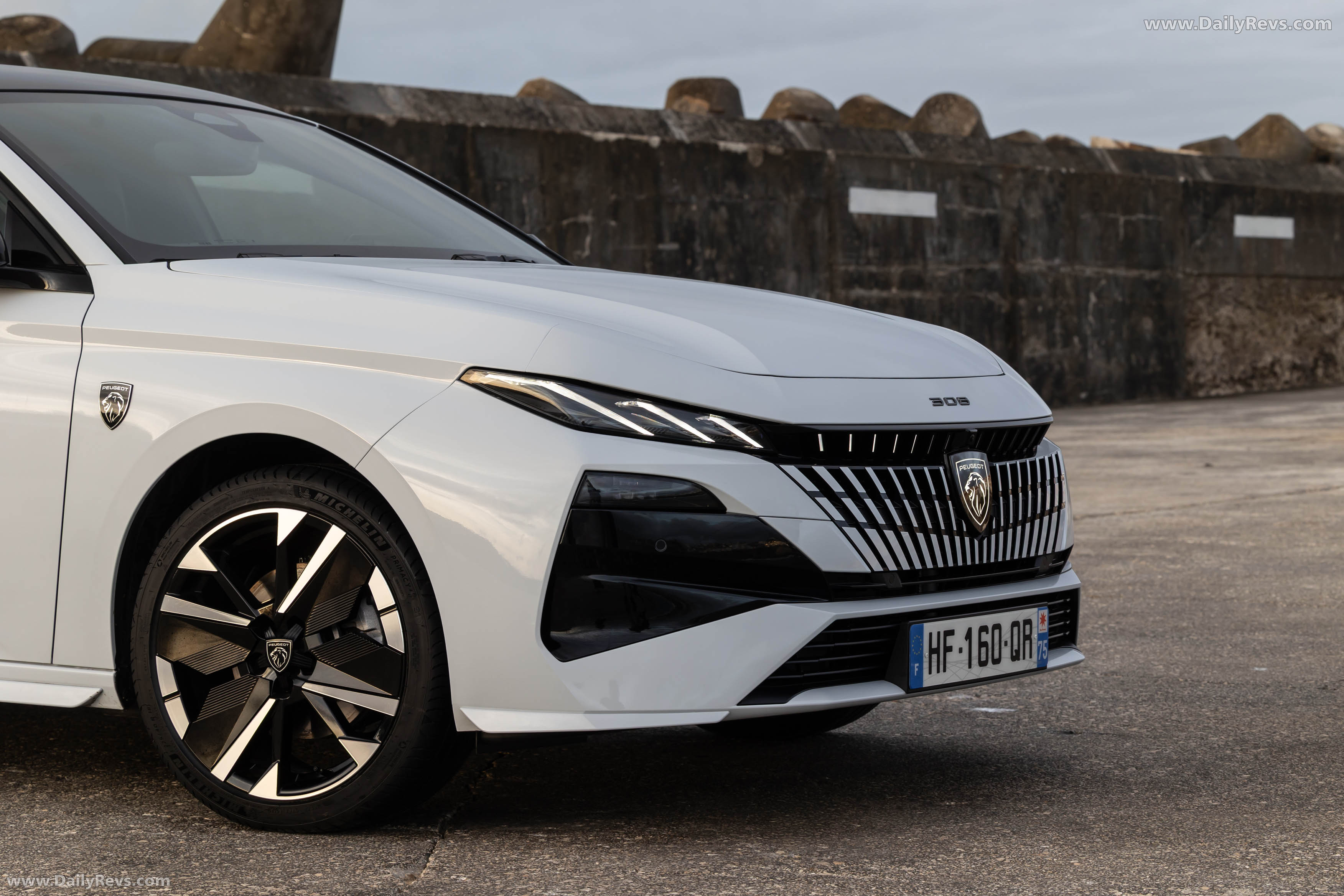 2026 Peugeot 308 GT Hyrbrid Exterior