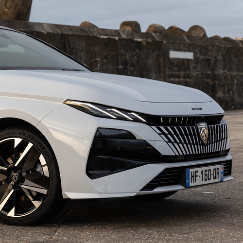 2026 Peugeot 308 GT Hyrbrid Exterior