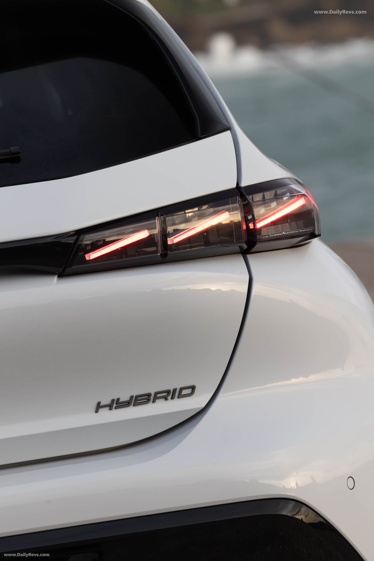 2026 Peugeot 308 GT Hyrbrid Exterior