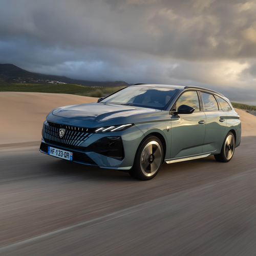 2026 Peugeot 308 SW GT PHEV Front View