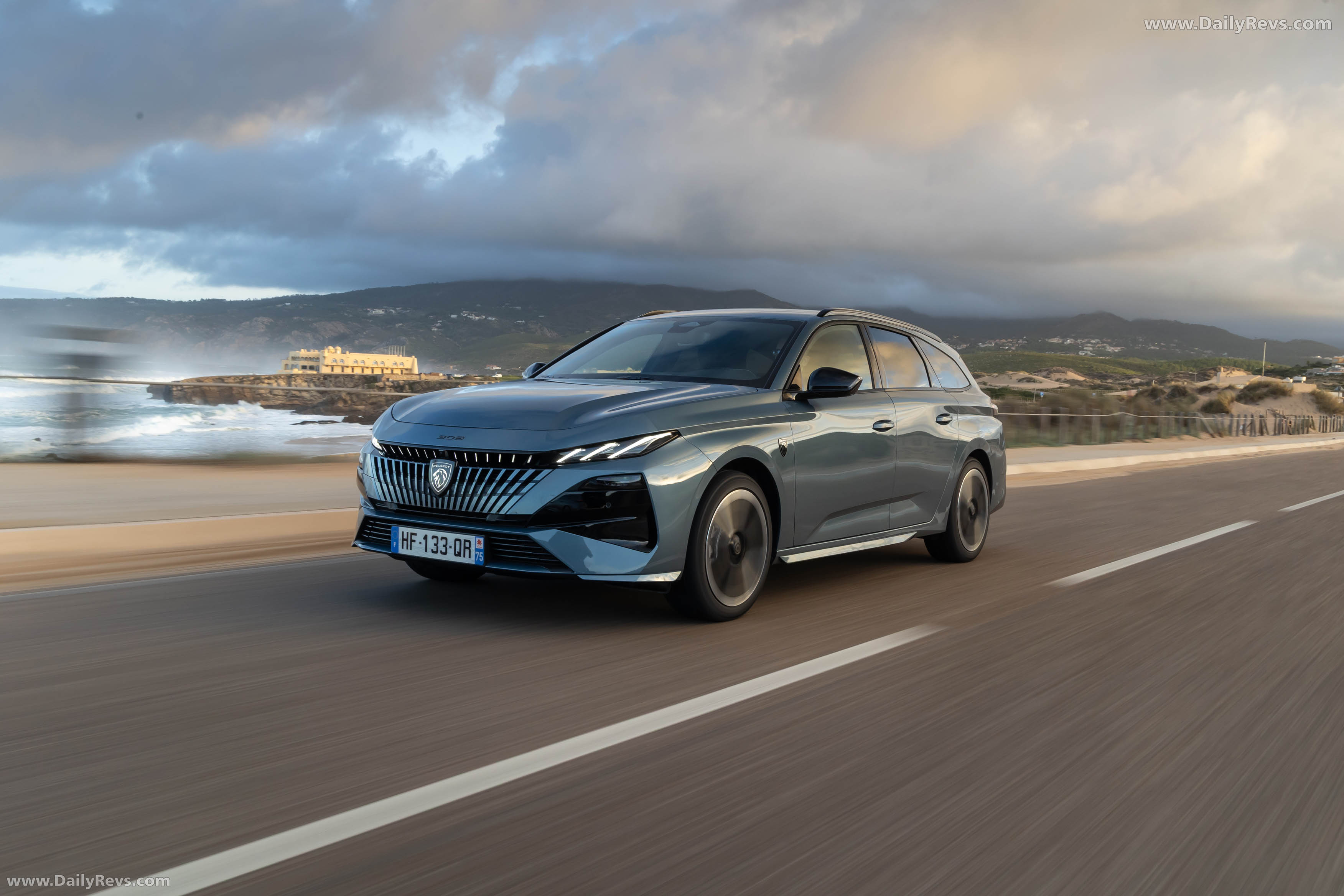 2026 Peugeot 308 SW GT PHEV Front View