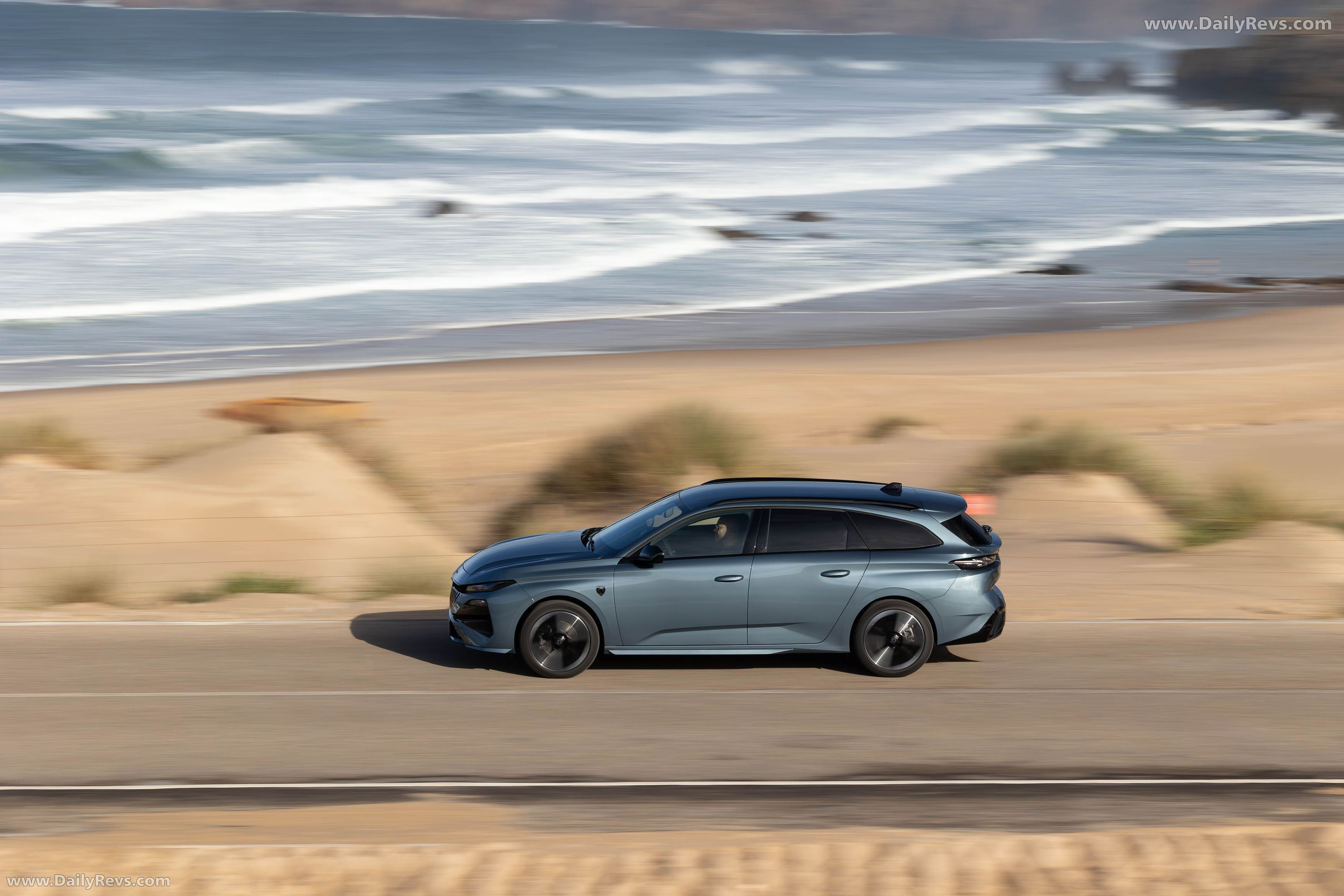 2026 Peugeot 308 SW GT PHEV Side View