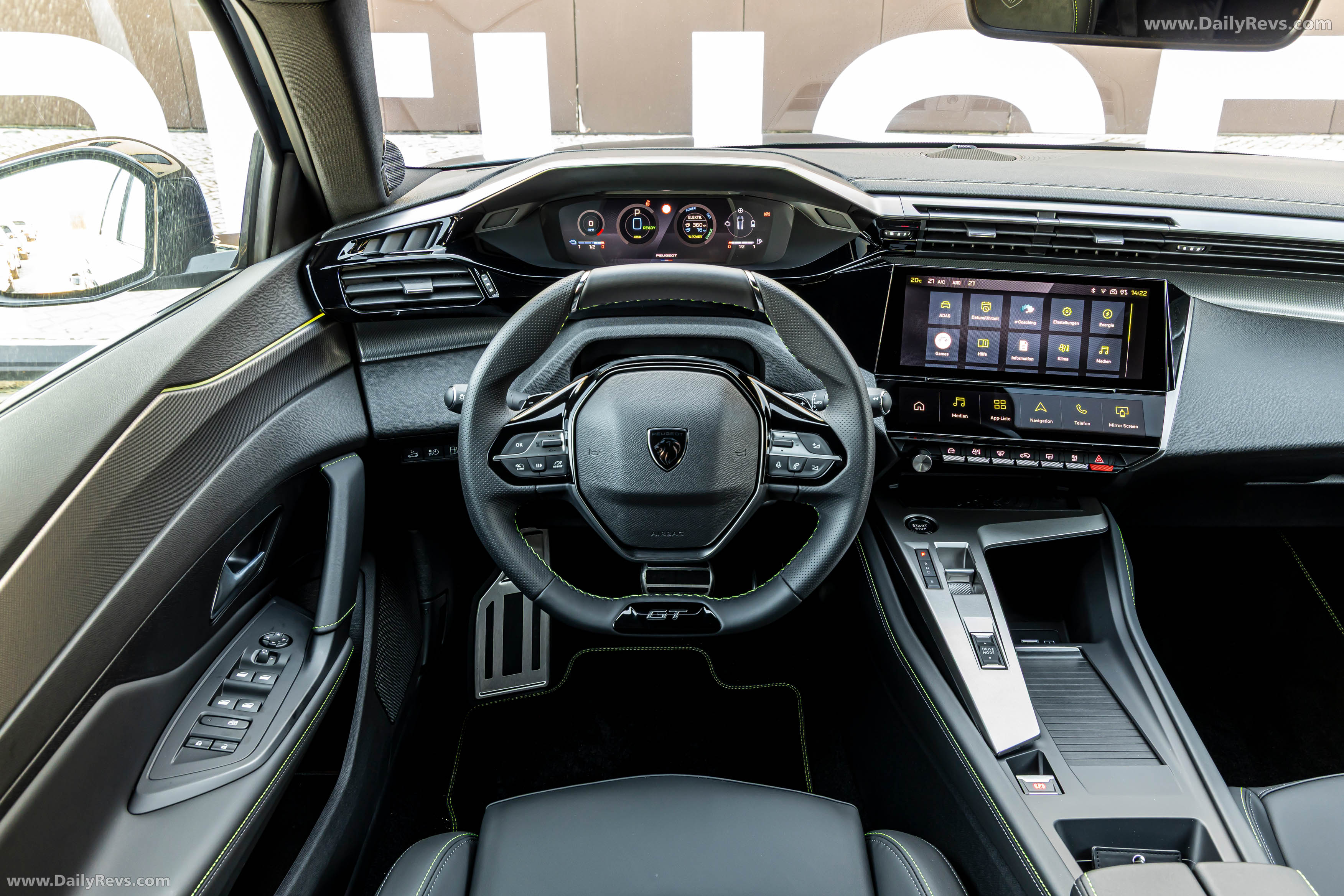 2026-peugeot-308-sw-gt-phev-sporty-plug-in-hybrid-estate-combines