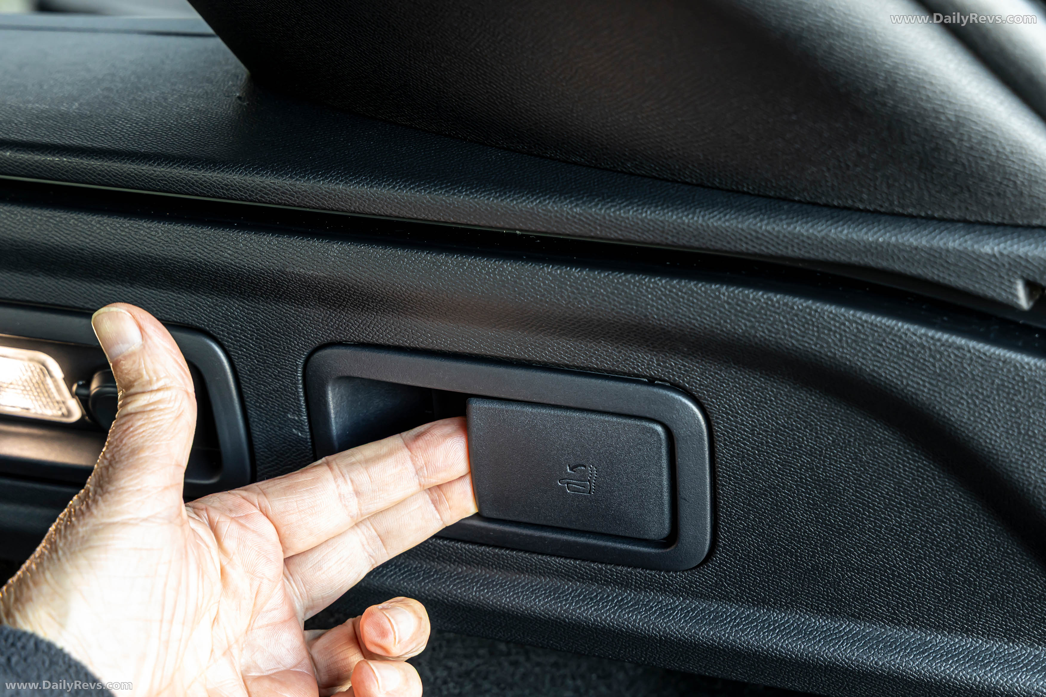 2026 Peugeot 308 SW GT PHEV Interior