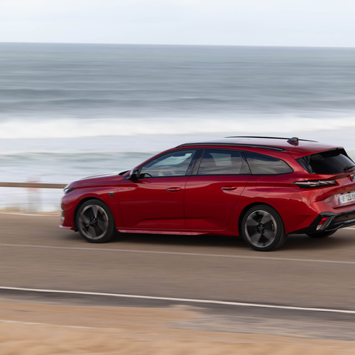 2026 Peugeot 308 SW PHEV Side View