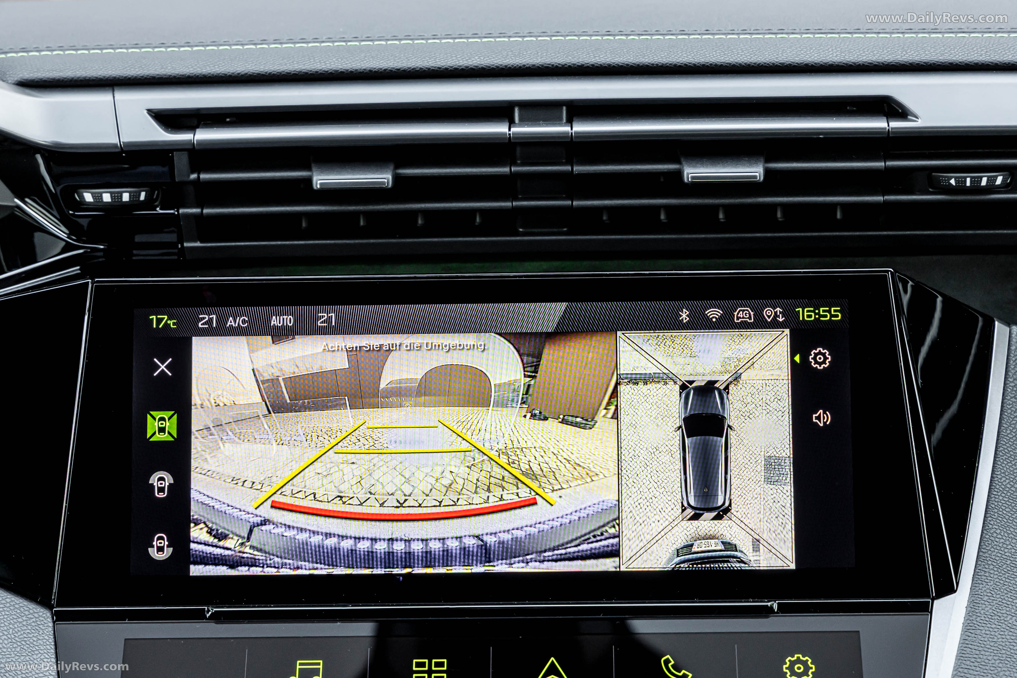 2026 Peugeot 308 SW PHEV Interior