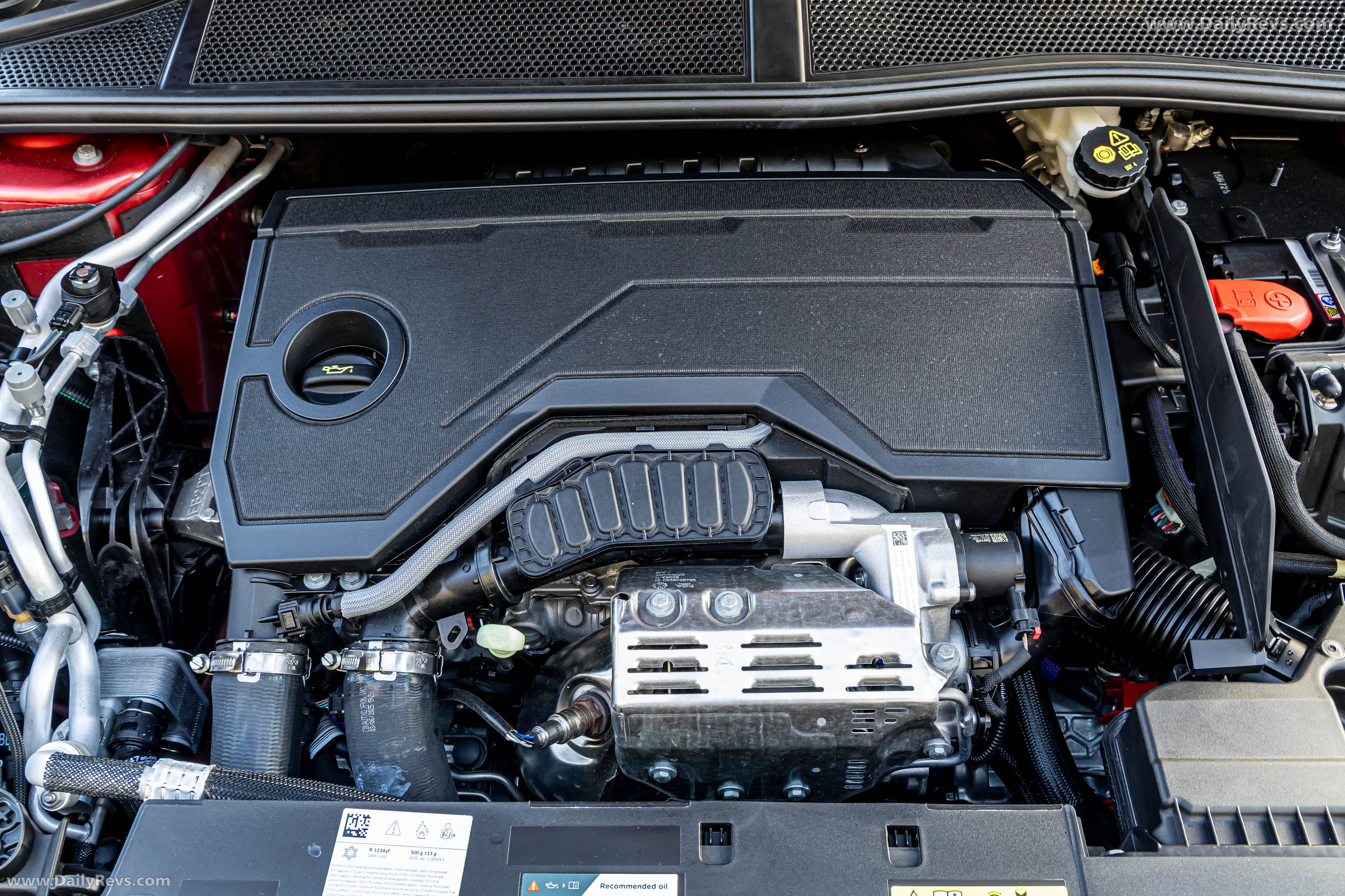 2026 Peugeot 308 SW PHEV Engine