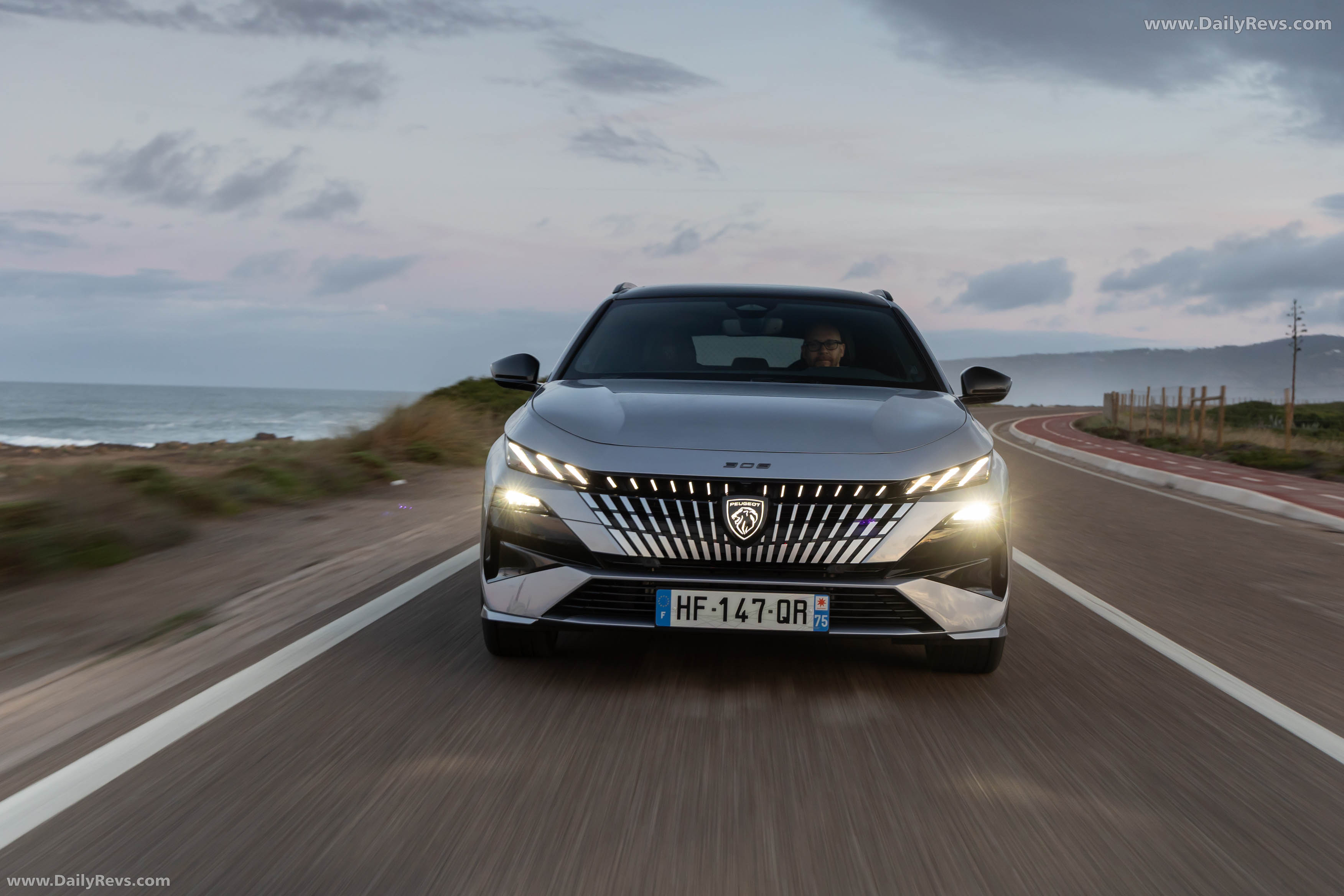 2026 Peugeot E-308 SW GT Hybrid Front View
