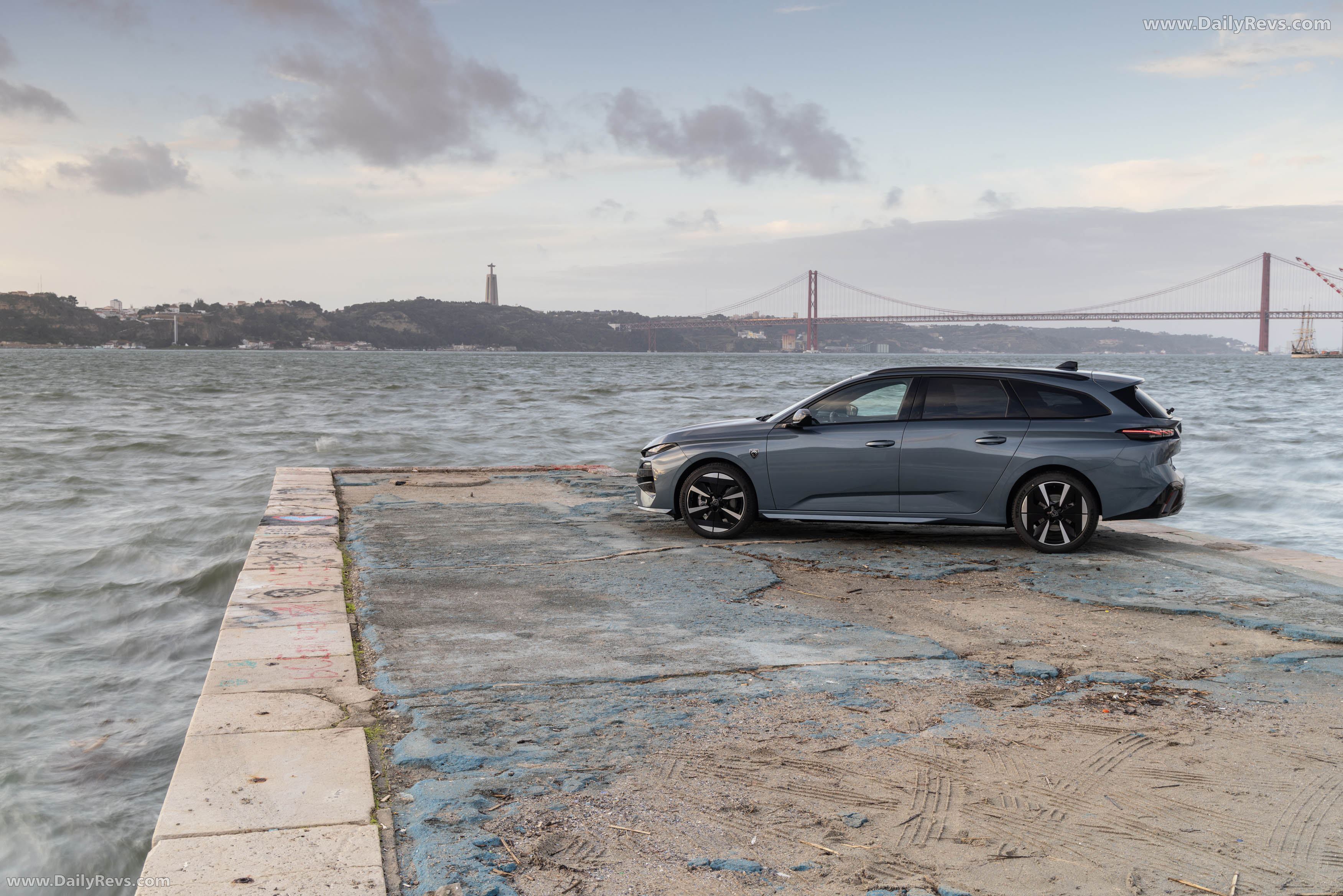 2026 Peugeot E-308 SW GT Hybrid Rear View