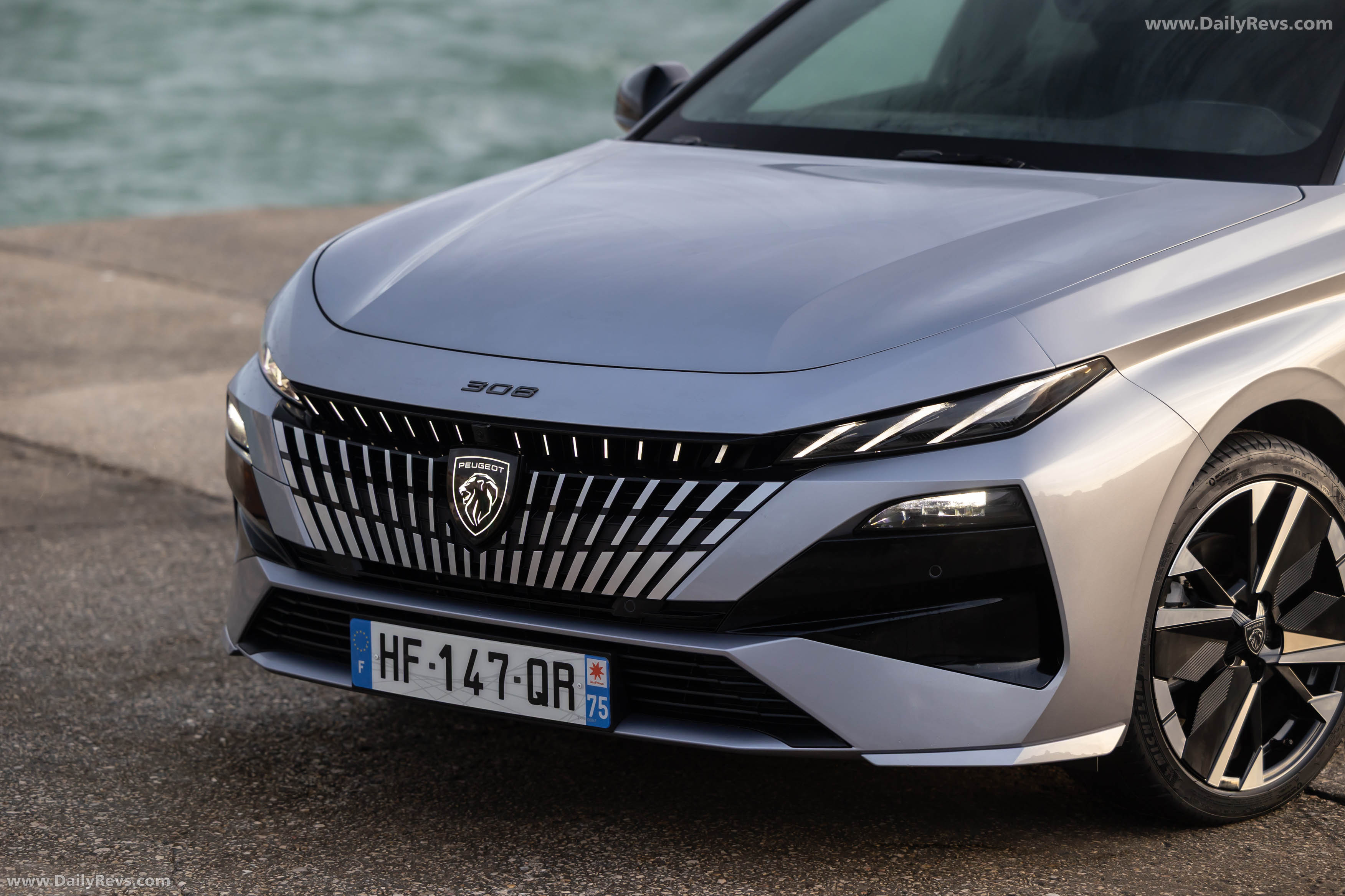 2026 Peugeot E-308 SW GT Hybrid Exterior