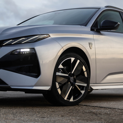 2026 Peugeot E-308 SW GT Hybrid Exterior