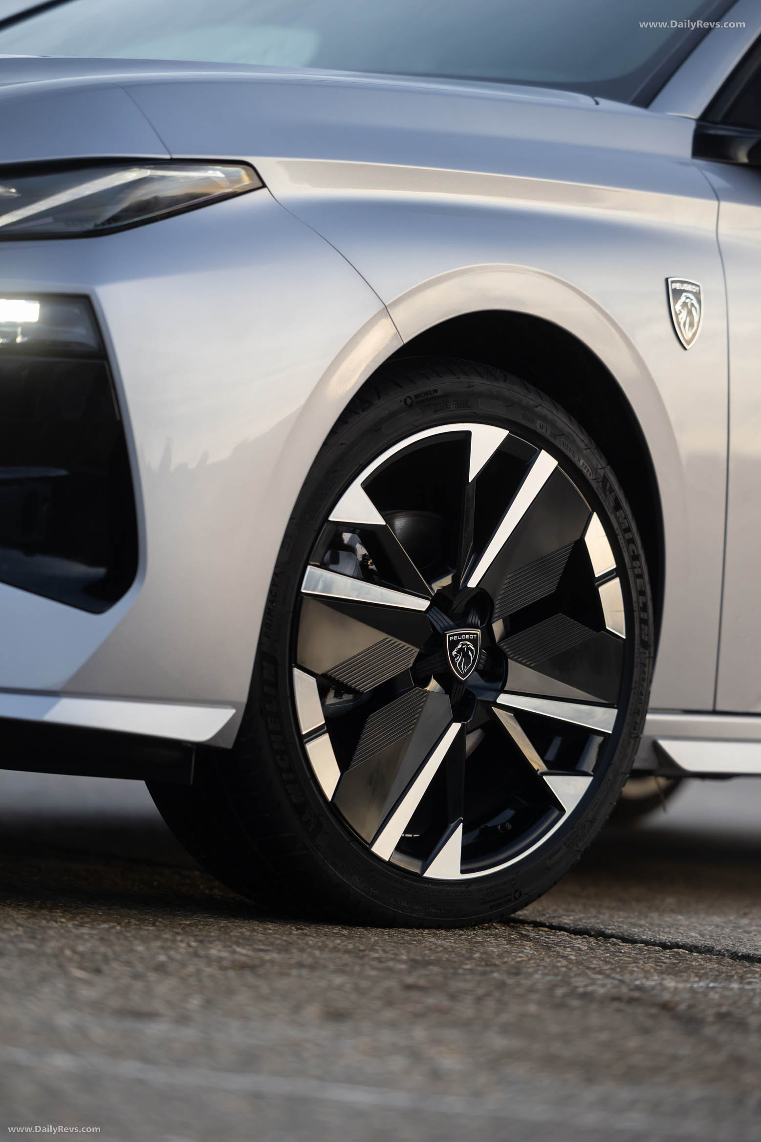 2026 Peugeot E-308 SW GT Hybrid Exterior