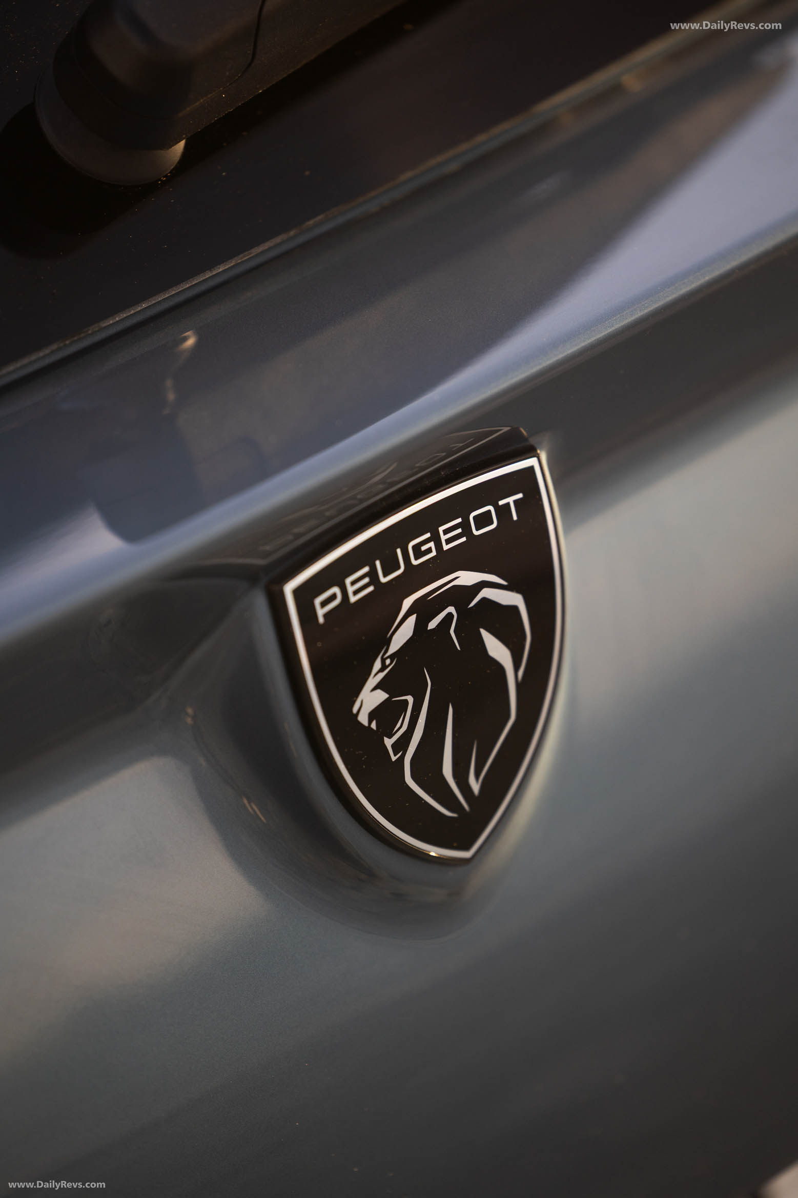 2026 Peugeot E-308 SW GT Hybrid Exterior