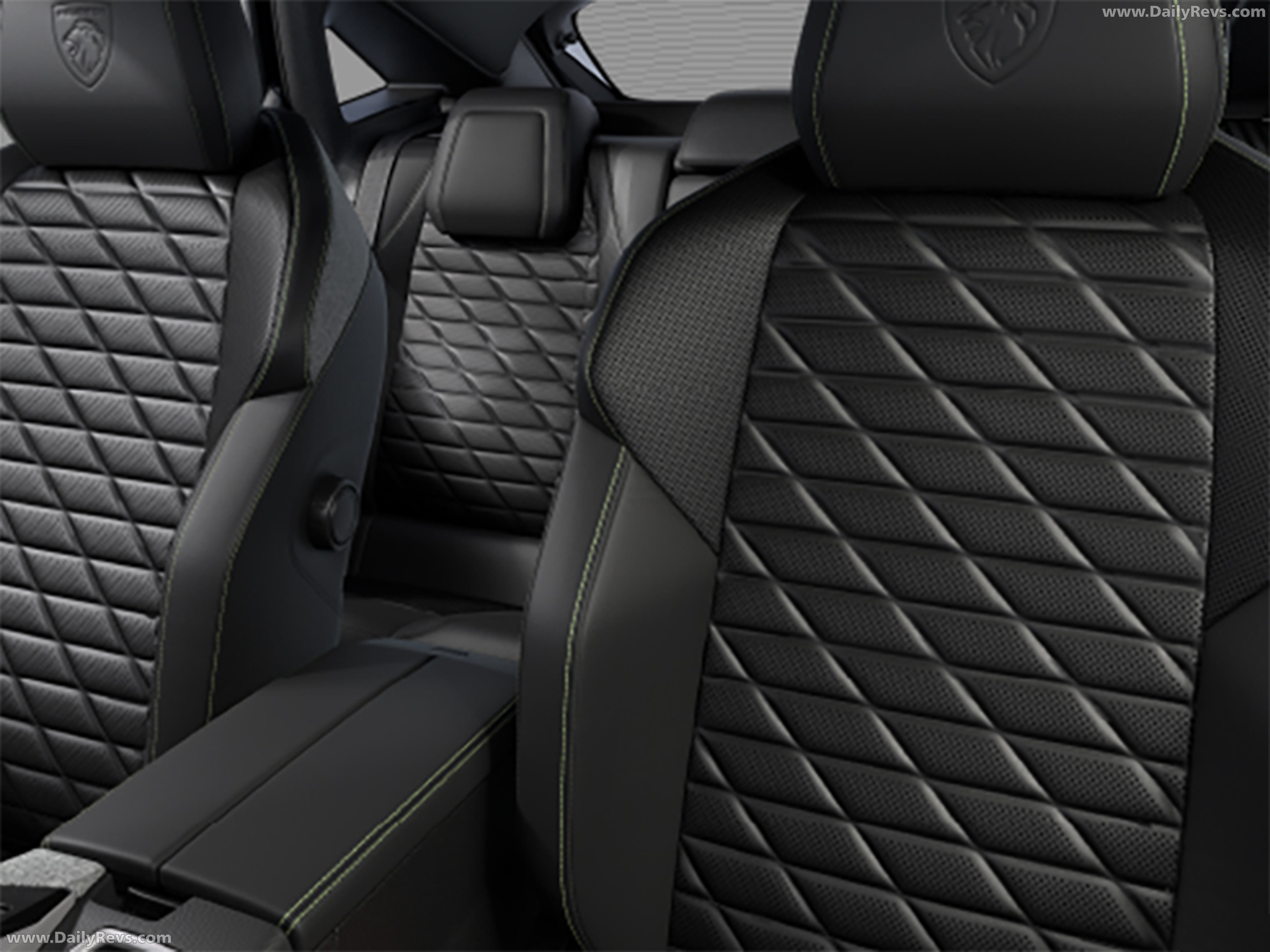 2026 Peugeot 3008 GT Hybrid Black Edition Interior