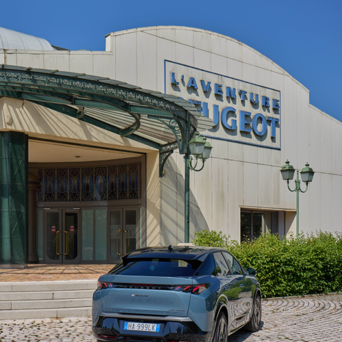 2026 Peugeot 3008 Long Range Rear View