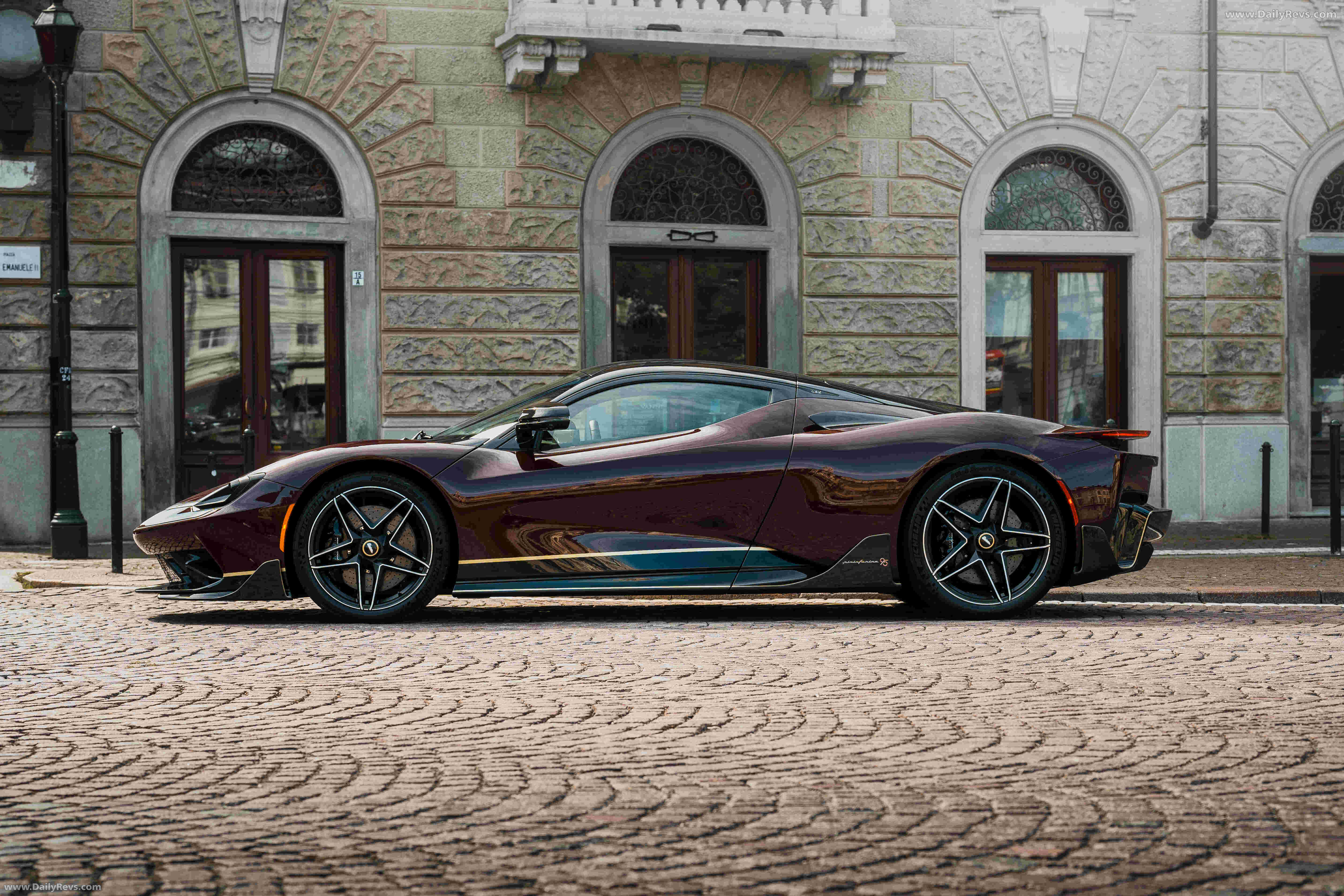 2025 Side View