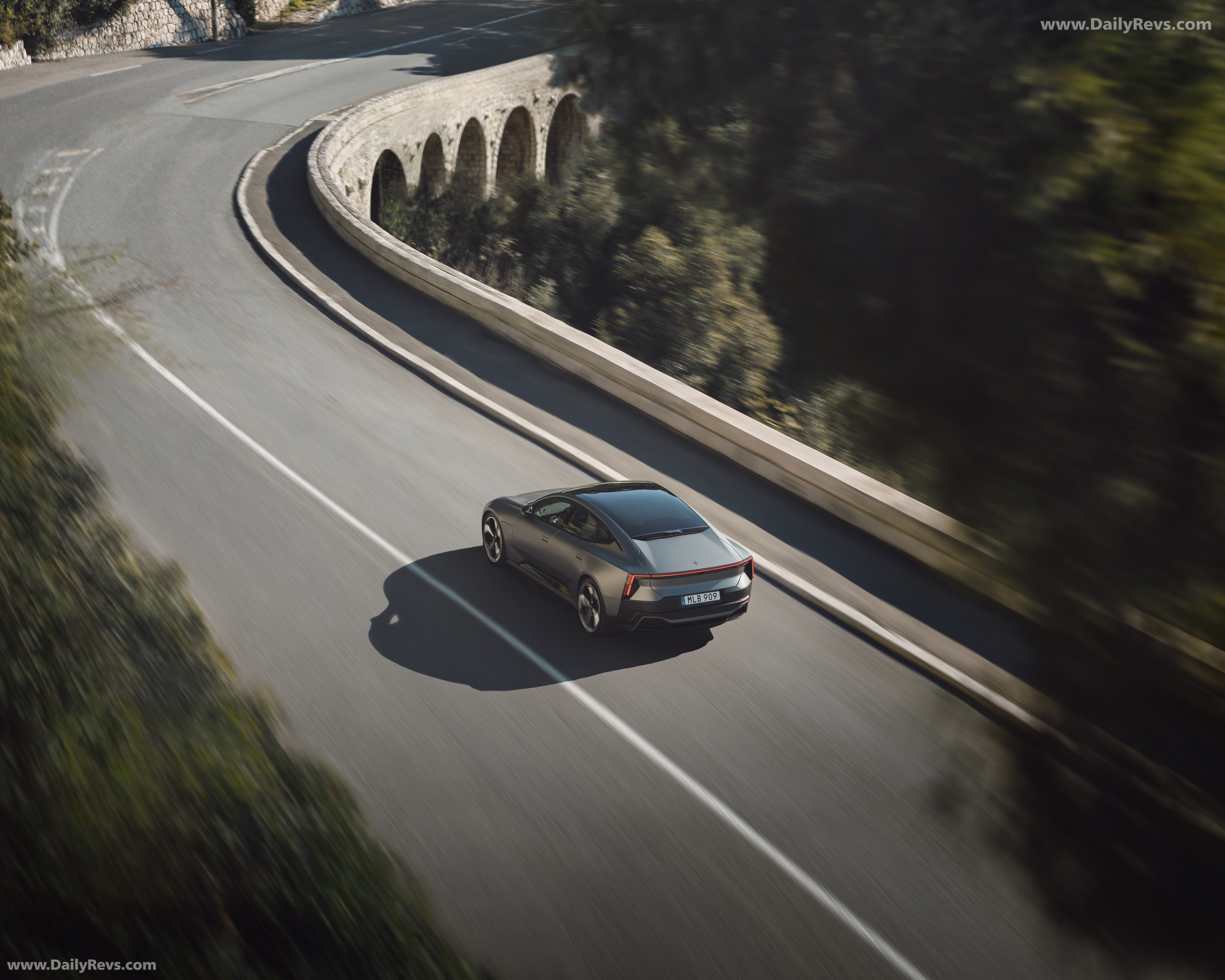 2026 Polestar 5 Top View