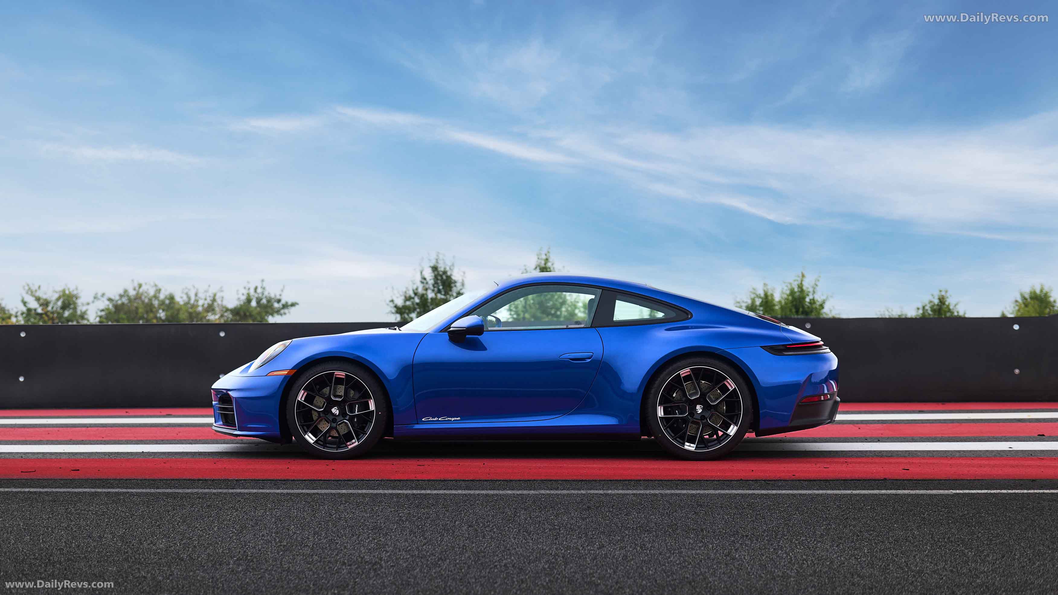 2026 Porsche 911 Club Coupe 992-2 Side View