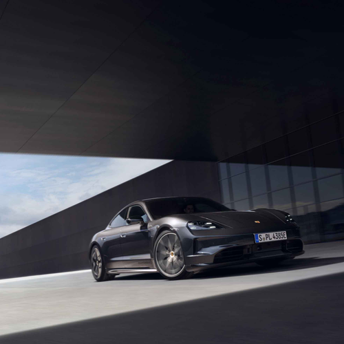 2026 Porsche Taycan Black Edition J1 II Front View