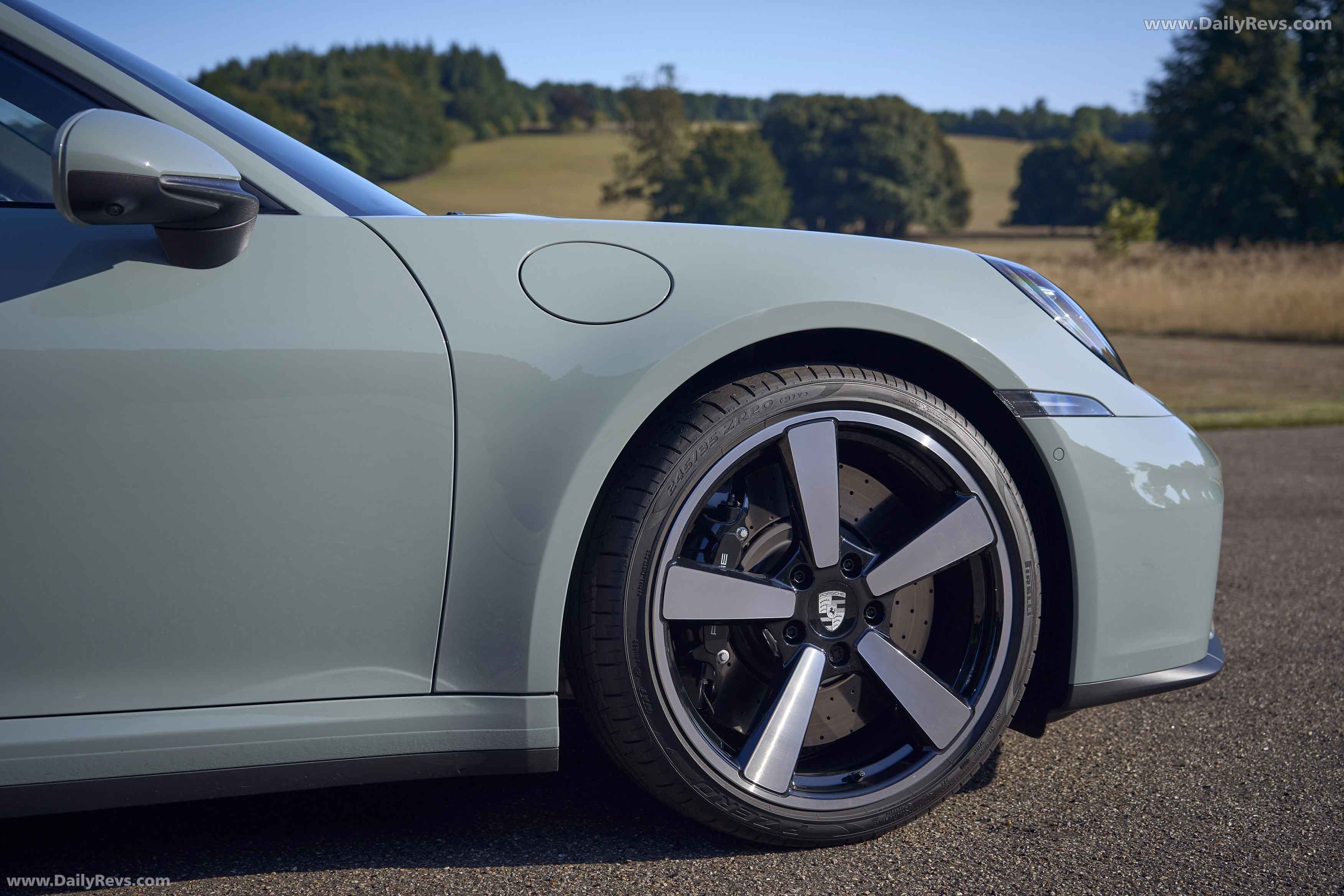 2025 Porsche 911 Carrera S 992 ll UK Version Exterior