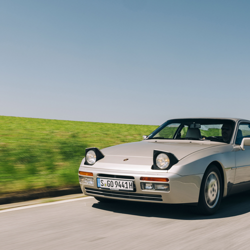 1989 Porsche 944 Turbo Coupe Front View