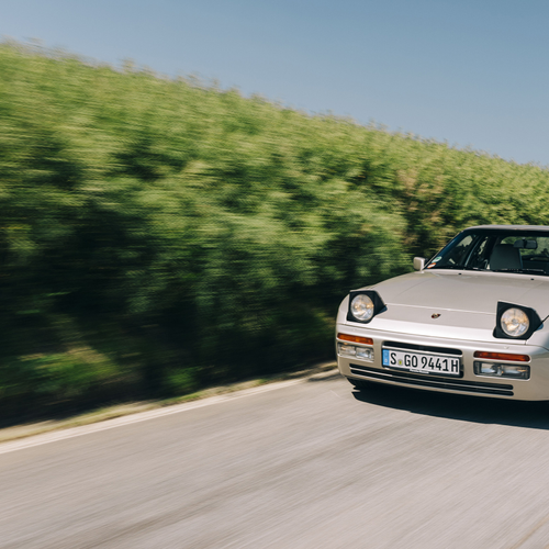 1989 Porsche 944 Turbo Coupe Front View