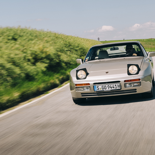 1989 Porsche 944 Turbo Coupe Front View
