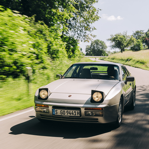 1989 Porsche 944 Turbo Coupe Front View