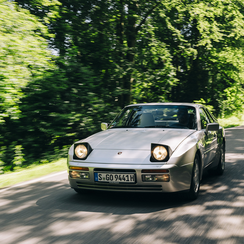 1989 Porsche 944 Turbo Coupe Front View