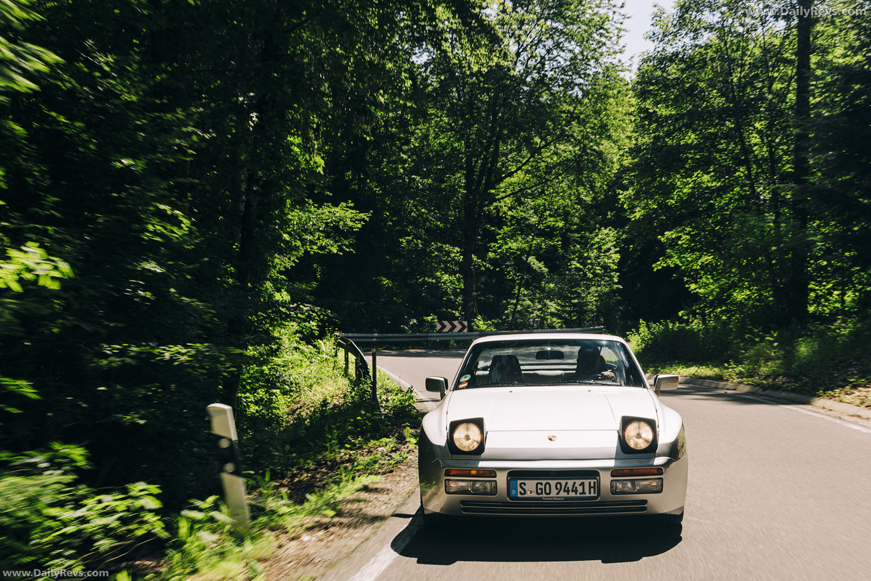 1989 Porsche 944 Turbo Coupe Front View