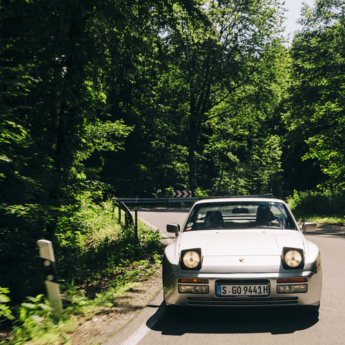 1989 Porsche 944 Turbo Coupe Front View