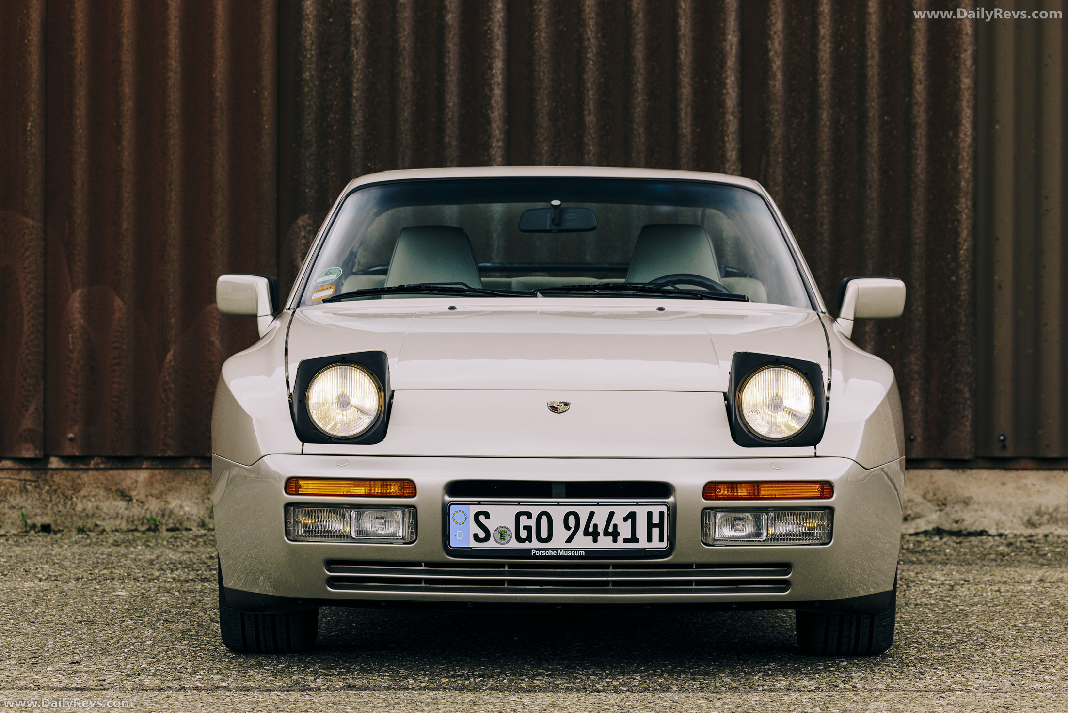 1989 Porsche 944 Turbo Coupe Front View