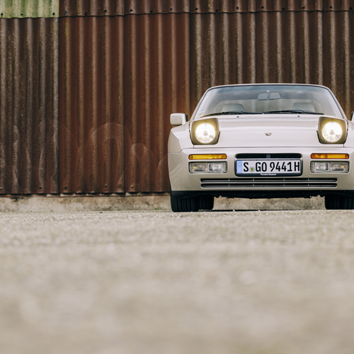 1989 Porsche 944 Turbo Coupe Front View
