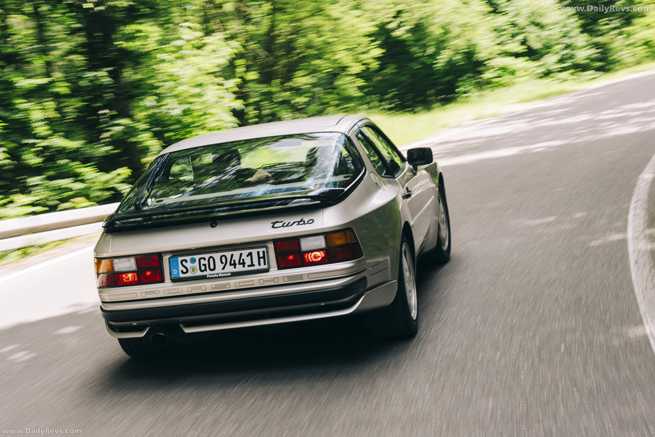 1989 Porsche 944 Turbo Coupe Rear View