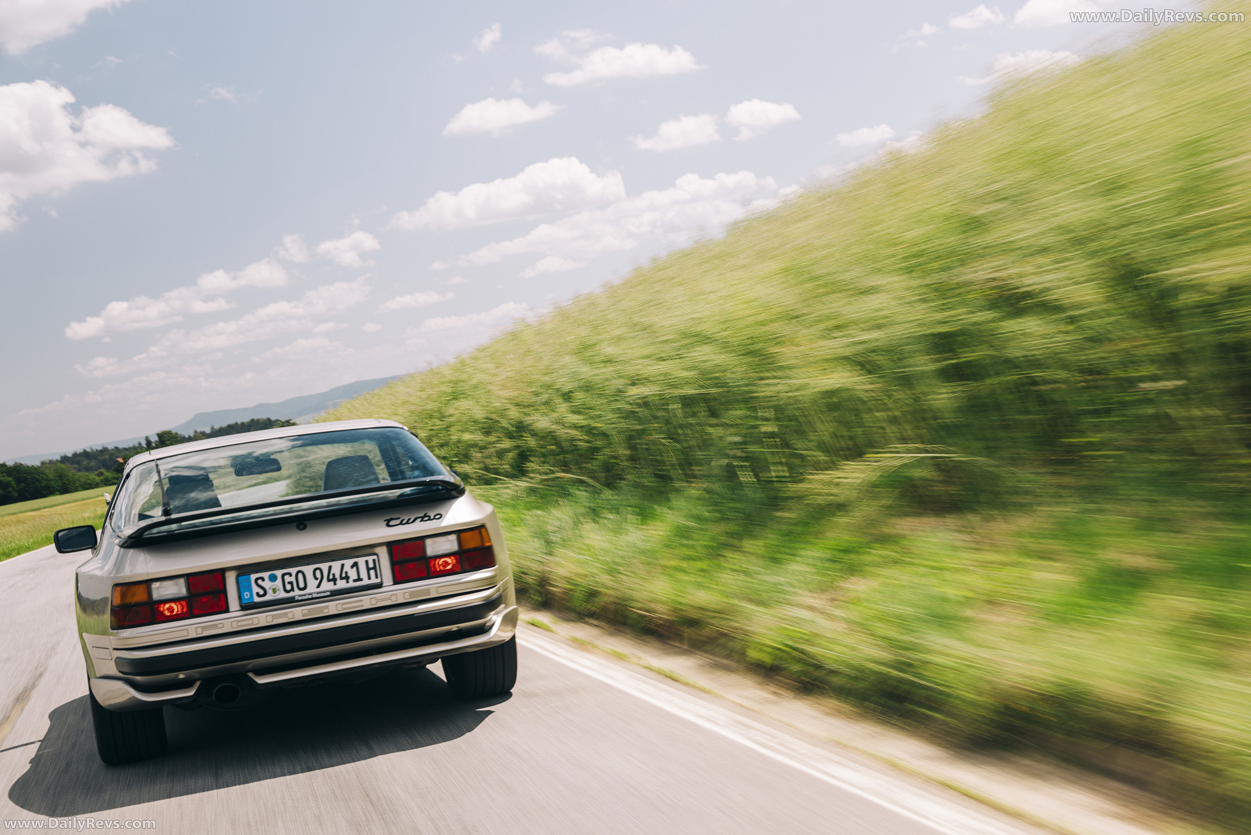 1989 Porsche 944 Turbo Coupe Rear View