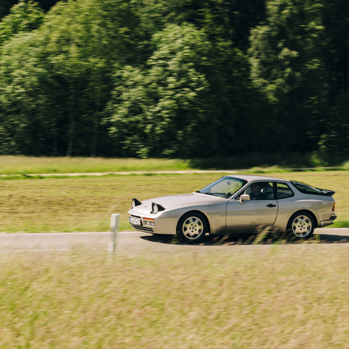 1989 Porsche 944 Turbo Coupe Side View