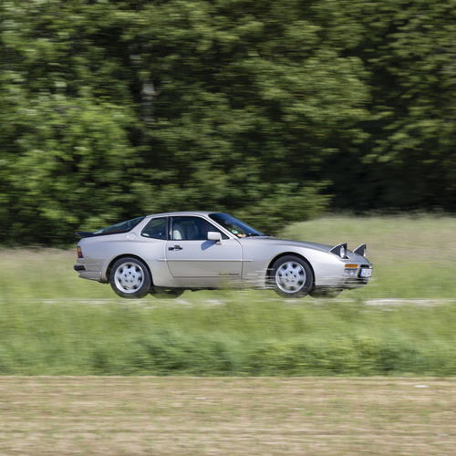 1989 Porsche 944 Turbo Coupe Side View