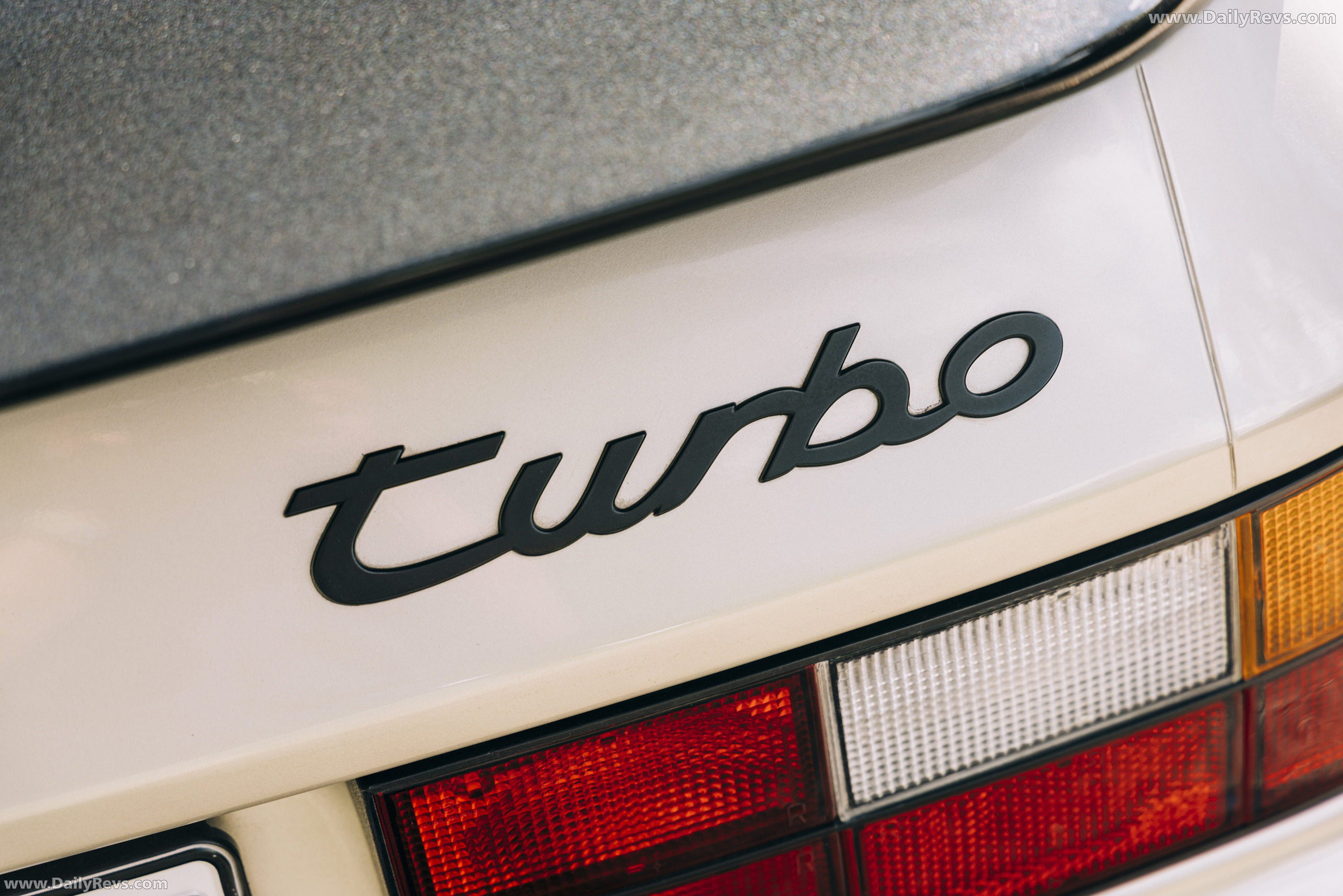1989 Porsche 944 Turbo Coupe Exterior