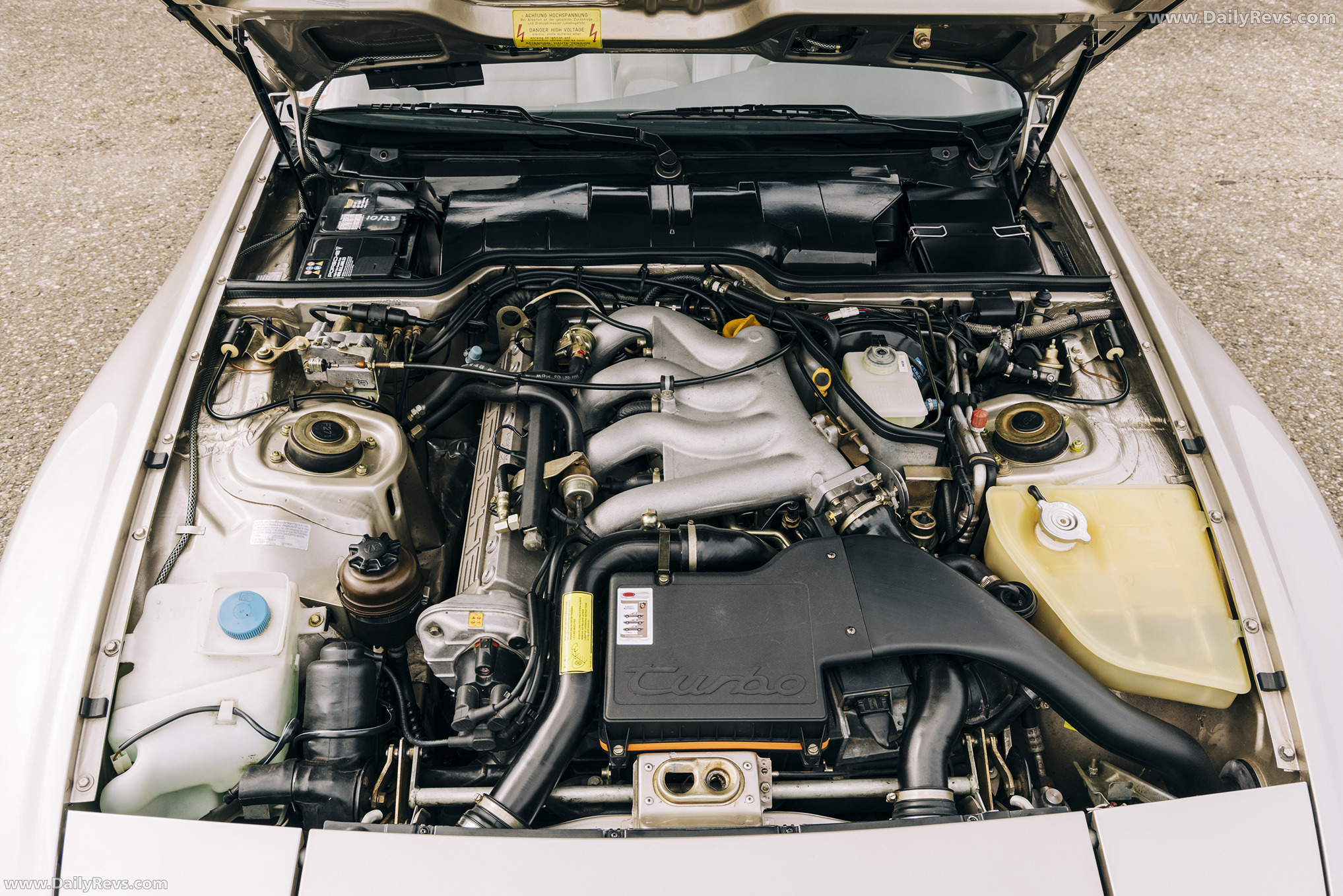 1989 Porsche 944 Turbo Coupe Engine