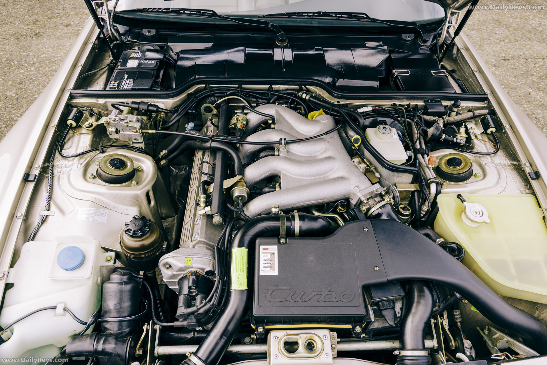 1989 Porsche 944 Turbo Coupe Engine
