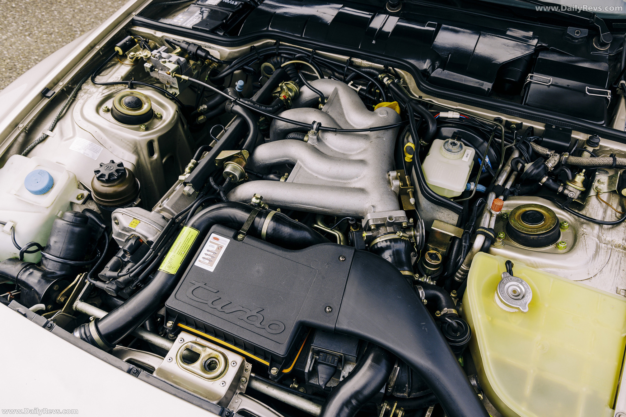 1989 Porsche 944 Turbo Coupe Engine