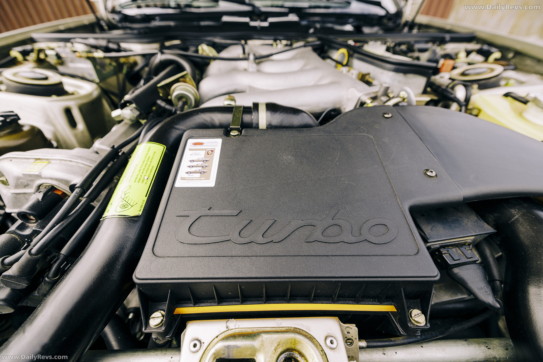 1989 Porsche 944 Turbo Coupe Engine