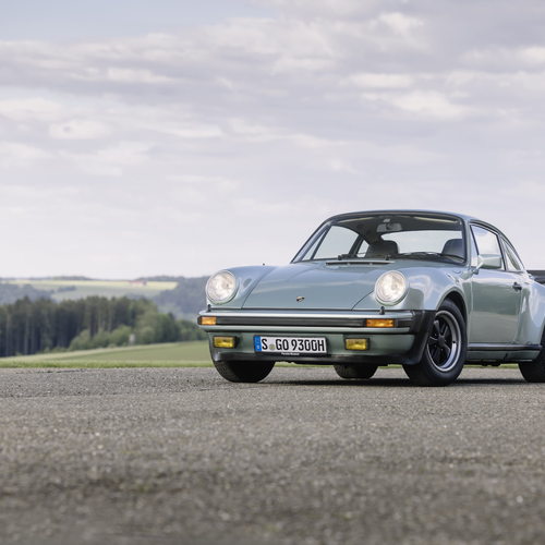 1975 Porsche 911 Turbo 3.0 Coupe Front View