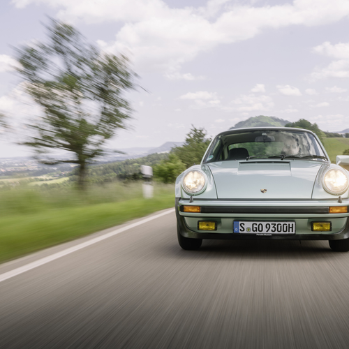 1975 Porsche 911 Turbo 3.0 Coupe Front View