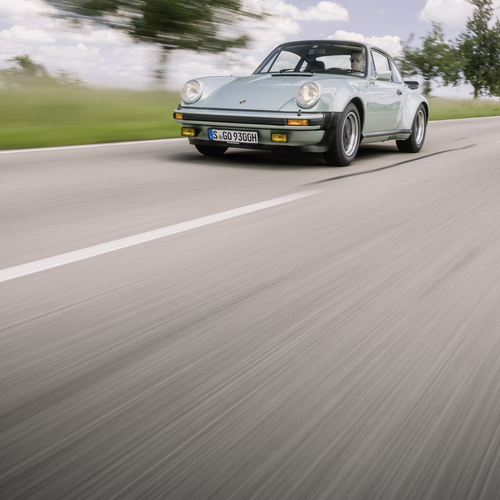 1975 Porsche 911 Turbo 3.0 Coupe Front View